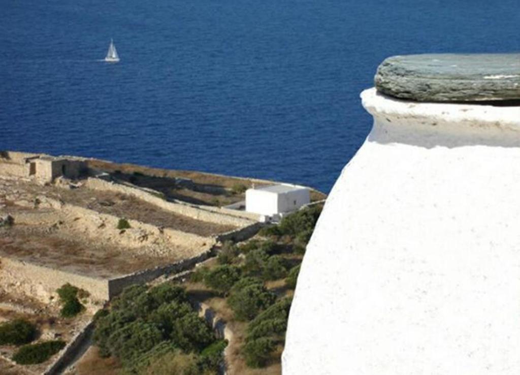 Belvedere Apartments Folegandros Town ภายนอก รูปภาพ